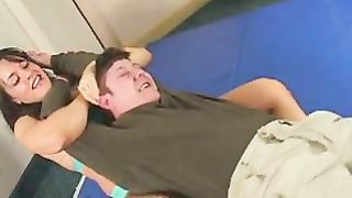 C Huntress bodyscissor