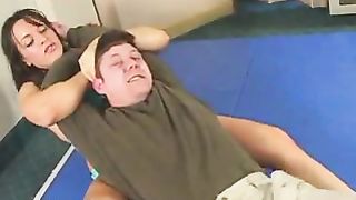 C Huntress bodyscissor