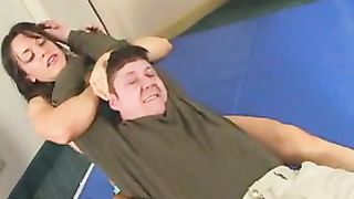 C Huntress bodyscissor