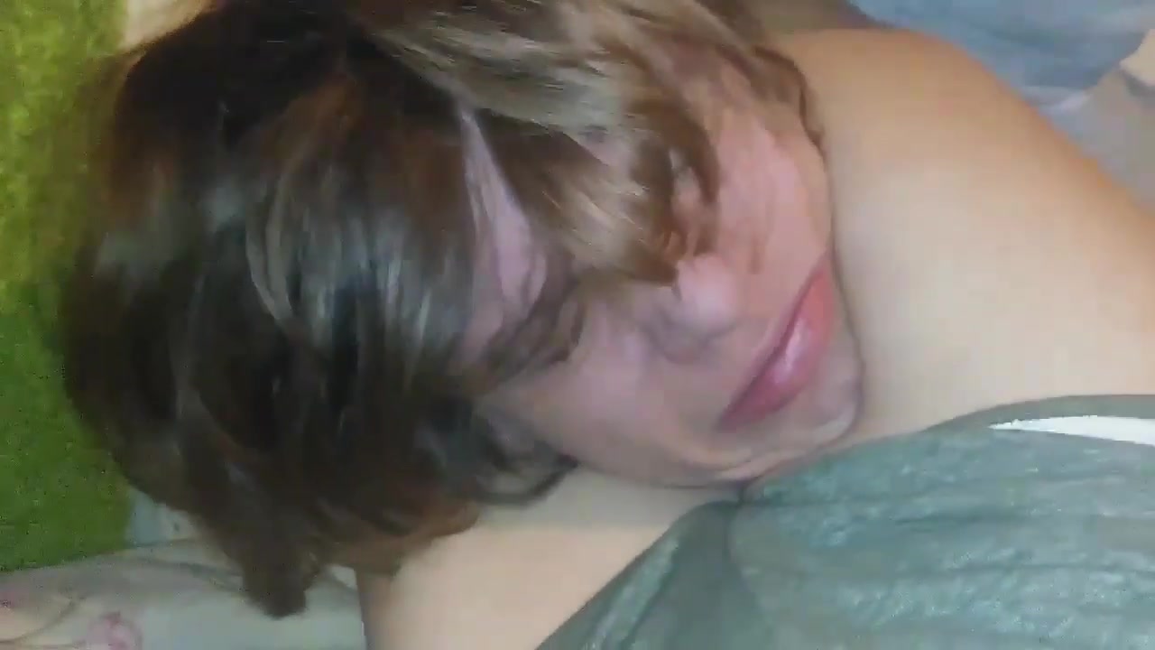 ScissorSara knockout her boyfriend in front headscissors