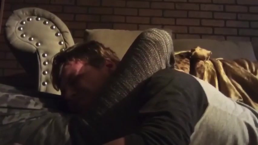 ScissorSara triangle chokes headscissors her boyfriend knockout