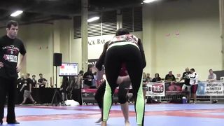 BJJ girl. Submission by triangle choke