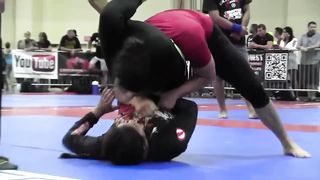BJJ girl. Submission by triangle choke