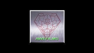 massive woman scissors and lifts skinny dude