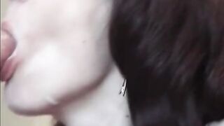 Großer Schwanz cums auf reife Jessy Gesicht und Mund