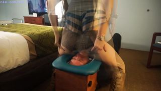 Goddess Amihra - SMOTHERBENCH- Gassed & Suffocated