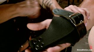 DivineBitches - Gia DiMarco and James Riker (32386)