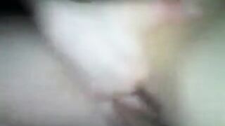 Meine Ex Wixxt ihre muschi und fickt mich hart die Schlampe