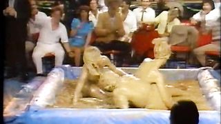 Fightin' Foxes Mud Match 1