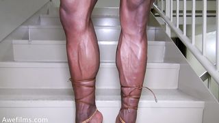Pure female muscle with veiny legs
