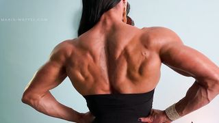 Maria Carolien Wattel The tallest beautiful female professional bodybuilder