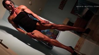 Maria Carolien Wattel The tallest beautiful female professional bodybuilder