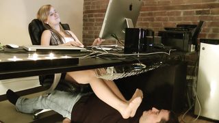 Dreamgirls in Socks - Jenni's Business Hours