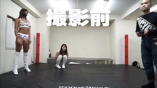 Ballbusting japanese