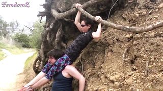Hiking Headscissors