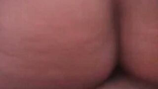 Deutsch Milf will ihre Dicke Titten abgemolken