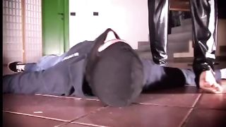 Huges fatale sole karate