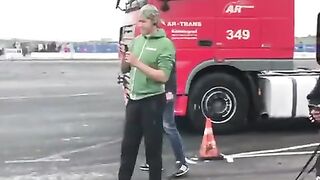 One armed overhead press for reps