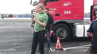 One armed overhead press for reps