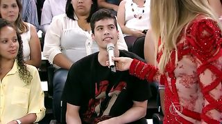 Mariana Santos trampling in tv