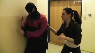 Laura fight specialist