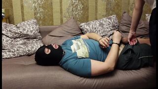 Госпожа сидит на лице у раба чулки и белые гольфы femdome schoolgigl mistress facesitting