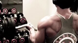 Fit Women Ballbusting