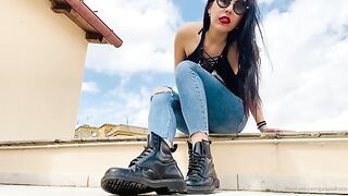 MISTRESS GAIA Lick Or Watch – Drmartens Shoe Fetish – onlyfans