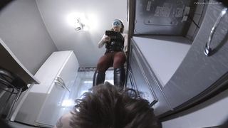 Slave under my feet I'm tormenting his body!Trampling Spitting