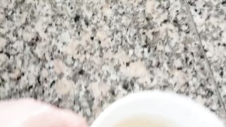 I piss in a measuring jug and it's almost 700 ml ! Could you drink it all ?