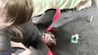 Amazing 012ber I so want to fart in your mouth)) Sniff my ass while I spit in your face pig!