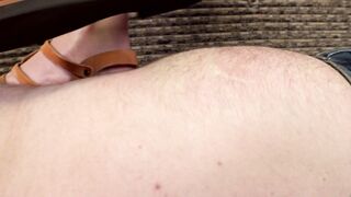 Under Sweet Weight - Alice - Sandals Trampling Close-up