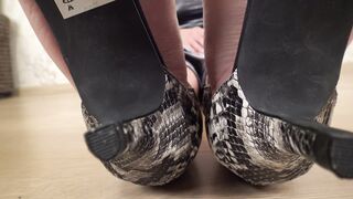 Under Sweet Weight - Angela - Don't You Like I'm Taller Than You POV