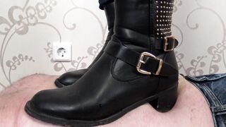 Under Sweet Weight - Barbara - Boots Trampling