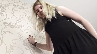 Under Sweet Weight - Cathy - Pantyhose Trampling