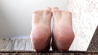 Under Sweet Weight - Deborah - Barefoot Teasing