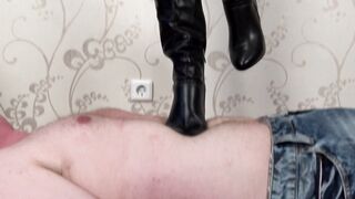 Under Sweet Weight - Deborah - Boots Trampling