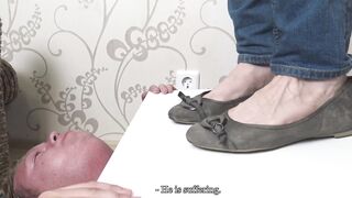 Under Sweet Weight - Eva, Kate - Crushed under the Board