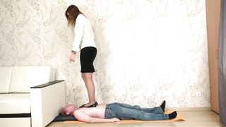 Under Sweet Weight - Hazel - Pantyhose Trampling