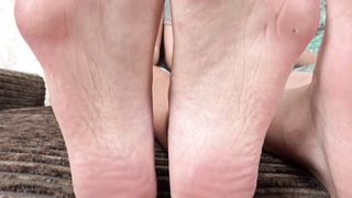 Under Sweet Weight - Inga, Maria, Nadine, Sally - Look at Our Big Bare Soles