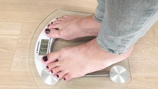 Under Sweet Weight - Inga, Sharon - Crushed by Two Barefoot Amazons