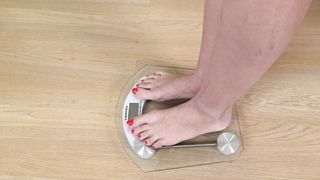 Under Sweet Weight - Jasmine, Milena, Stella, Violetta - Crushed Underneath 8 Bare Soles