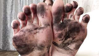 Under Sweet Weight - Jessica - Clean My Dirty Feet