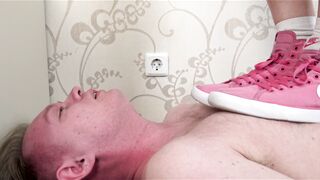 Under Sweet Weight - Melissa - Pink Sneakers Trampling