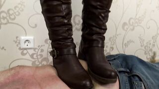 Under Sweet Weight - Nancy - Boots Trampling