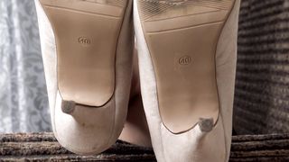 Under Sweet Weight - Nicole - White Pumps Dangling