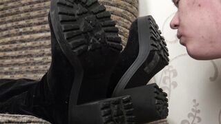 Under Sweet Weight - Ruby - Boots Worship