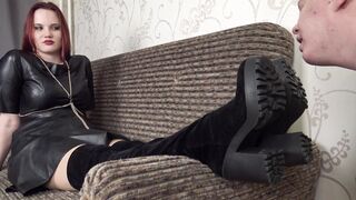 Under Sweet Weight - Ruby - Boots Worship