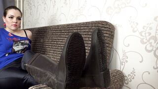 Under Sweet Weight - Sara - Clean My Dirty Gumboots