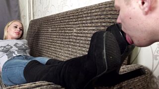 Under Sweet Weight - Sarika - Boots Worship